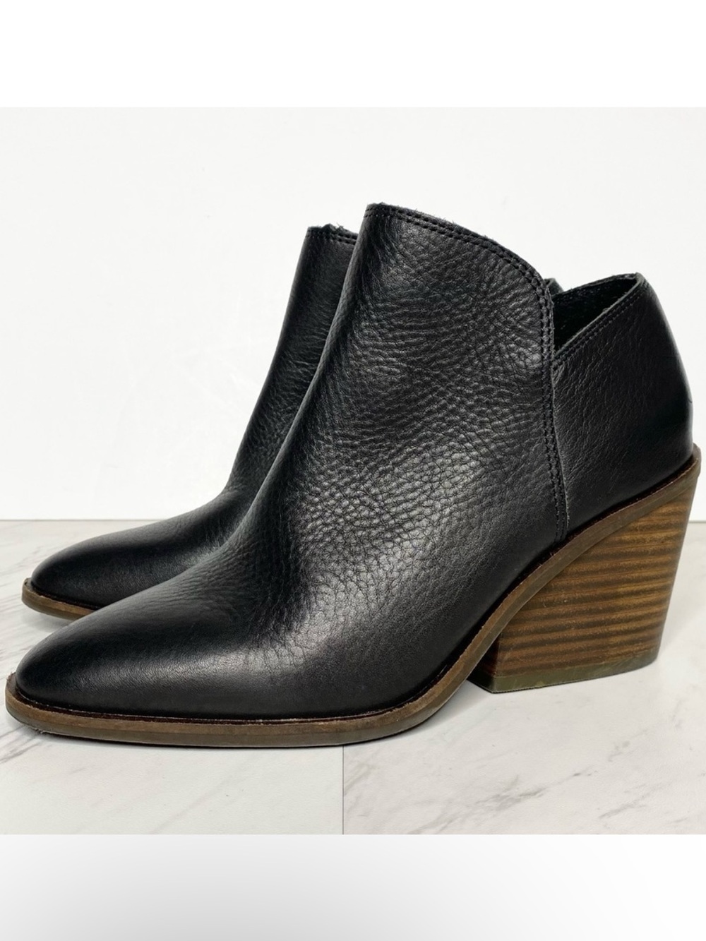 Lucky Brand Saucie Black Leather Bootie 6M